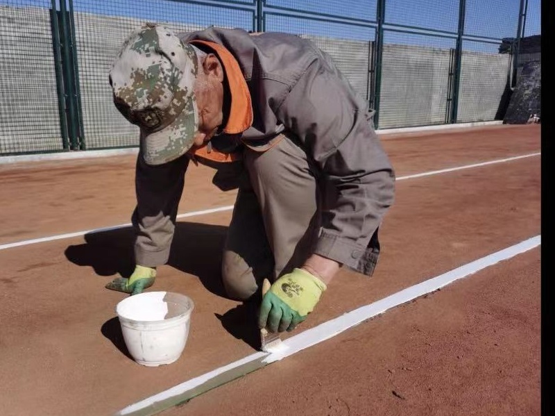 紅土網(wǎng)球場(chǎng)地劃線(xiàn)難怎么辦？