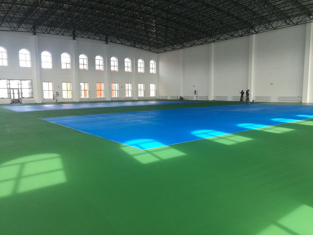 滿洲里經(jīng)濟(jì)開(kāi)發(fā)區(qū)的塑膠網(wǎng)球場(chǎng)地施工案例