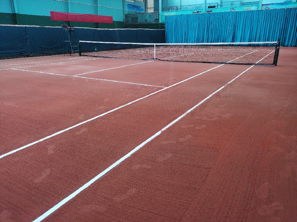 伊金霍洛旗全民健身館紅土網(wǎng)球場(chǎng)竣工